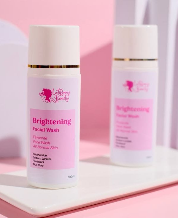 Brightening Facial Wash Brightening Facial Wash